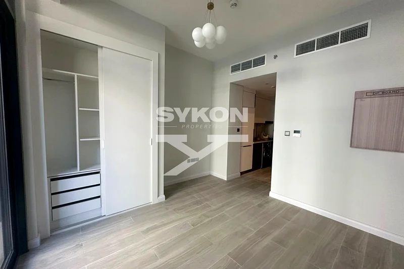 Prime Location | Studio | Unfurnished | Near Metro63967530922755112