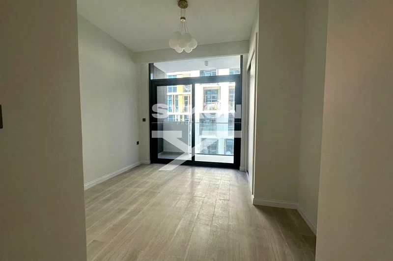 Prime Location | Studio | Unfurnished | Near Metro63967530922755111