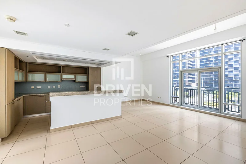 Largest Layout | Option to Furnish | Bright Unit63770328695171112