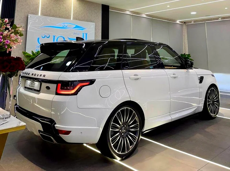 LOVELY Autobiography supercharged R R SPORT || F.S.H ||TOP RANGE || GCC ||SCREENS || ONLY 108k MILES63178402405122111