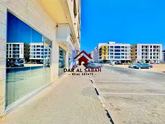 Specious location/ huge shop with washroom/