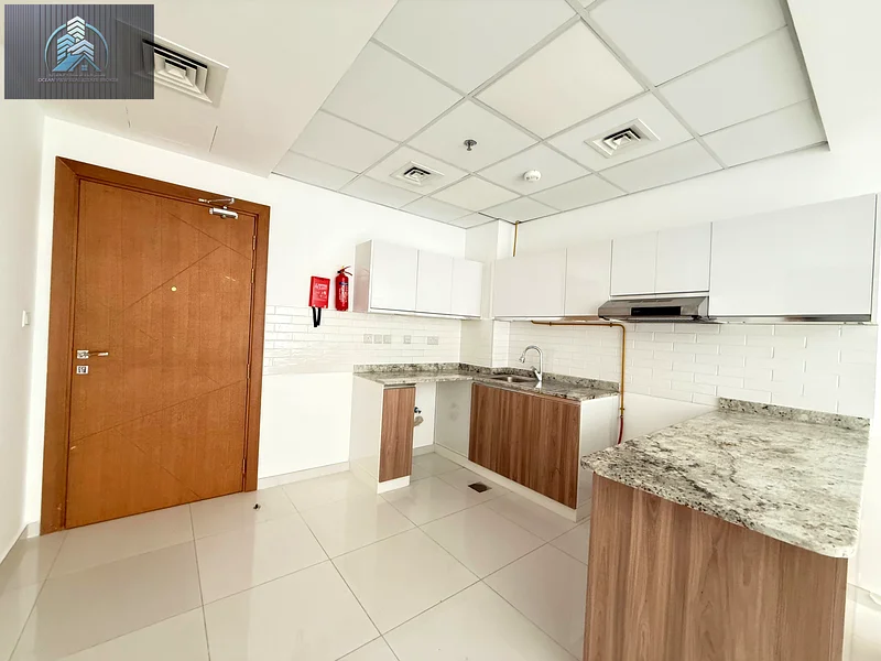 Chiller AC free 1bhk with All Amenities rent 65k63764786244738112