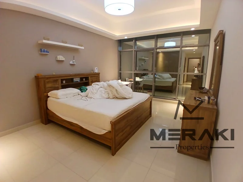 Ready-to-invest apartment for sale with tenant – 1 bedroom and hall with open view.63887611596674111