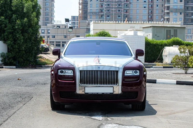 رولز رويس غوست 2010 (أميال قليلة )63490305068419111