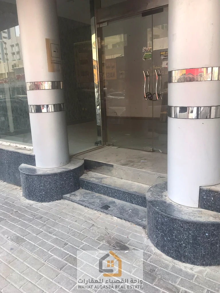 مساحة كبيرة / معيشة سهلة / جميع الخدمات متوفرة / بإطلالة مريحة63622988228099114