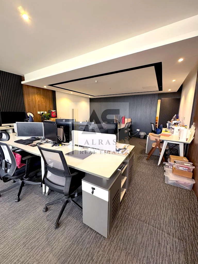 Spacious 3000 SQ FT Office Space for Rent – Prime Location, Sharjah63622899899139112
