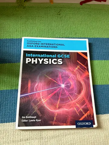 International GCSE Physics - Essential for AQA Examinations