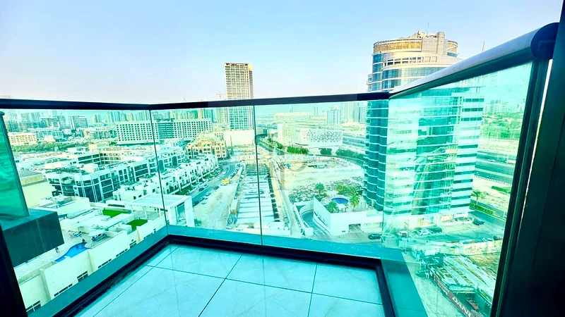 مؤثثة بالكامل | مع 12 دفعة | مع شرفتين | شاغرة63782516852225113