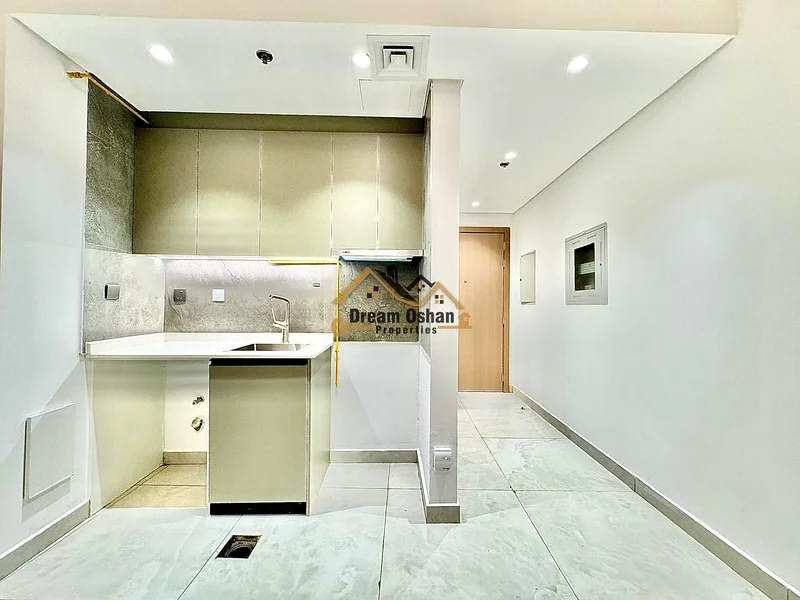 جديد بالكامل | طابق عالي | وسائل راحة ممتازة | إطلالة على برج خليفة | 45 ألف/6 شيكات63739554638593112
