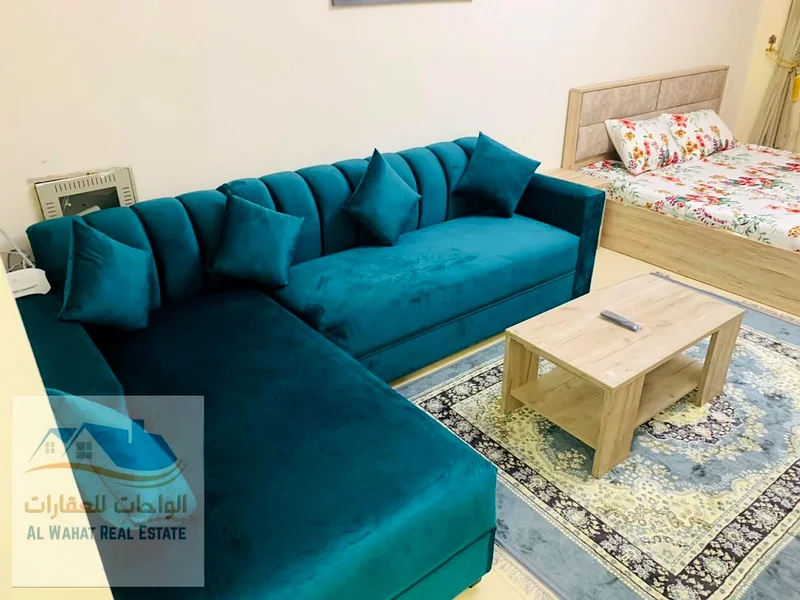 استوديو مؤثث للإيجار الشهري في الجرف 2، أبراج الياسمين، بجانب سيتي سنتر عجمان وقريب جداً من مخارج الشارقة ودبي.63716039242754114