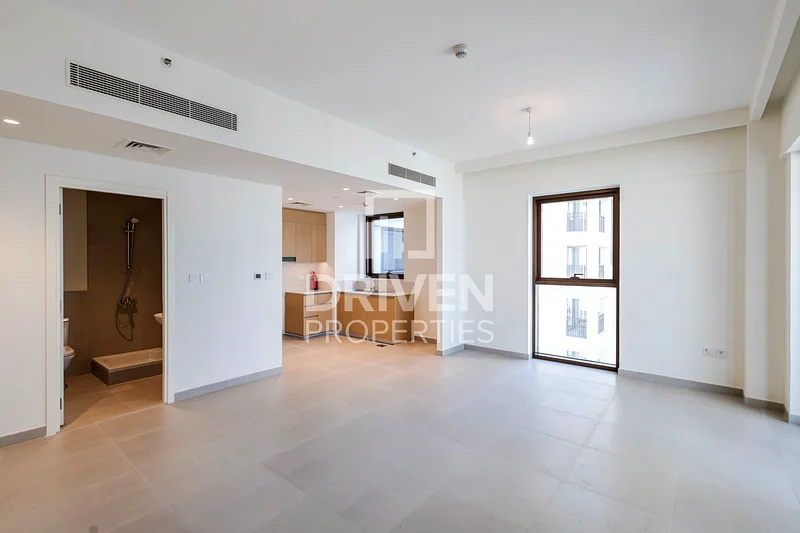 Well Maintained | Chiller Free | Pool View63799872286978112