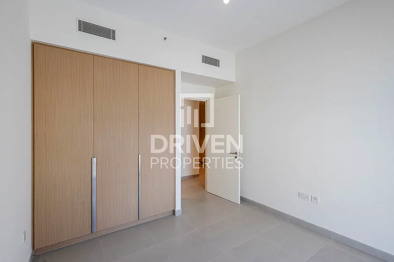 Well Maintained | Chiller Free | Pool View63799872286978114