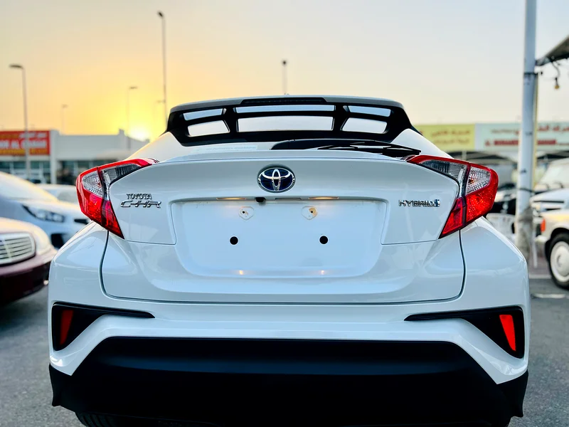 Toyota C-HR Hybrid Gcc_Year 2023_just 1100 Kilometers_All original_all original_63484380378627111