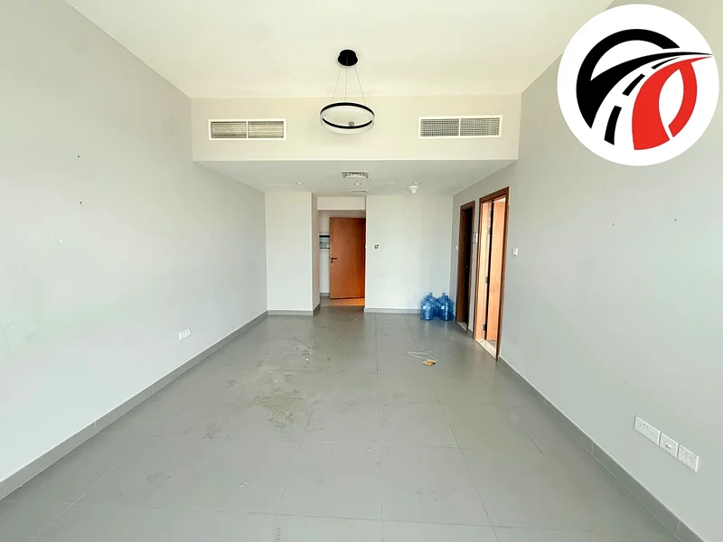 شقة فاخرة جاهزة للانتقال مكونة من 3 غرف نوم متاحة فقط بسعر 130 ألف في الفرجان63762121804162110