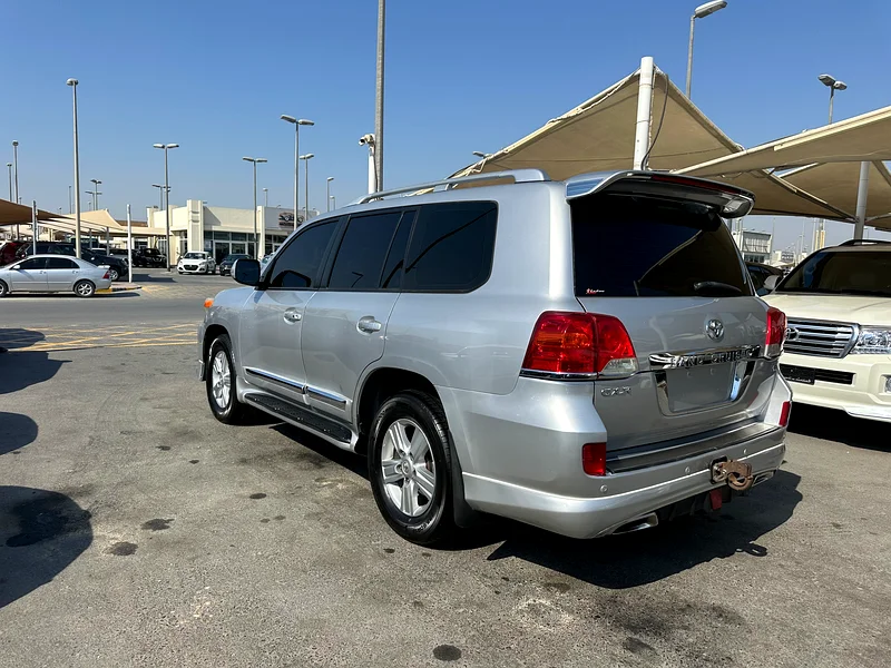 تويوتا لاند كروزر 2012 GXR V863484694108803114