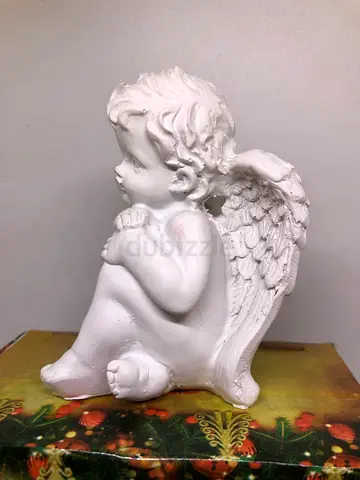 Charming Angelic Figurine for Collectors
