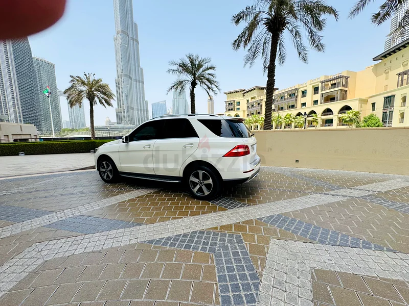 Mercedes Benz ML350 Model 2014 is Excellent Condition63488176747651114