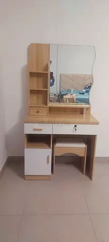 Dressing table brand new