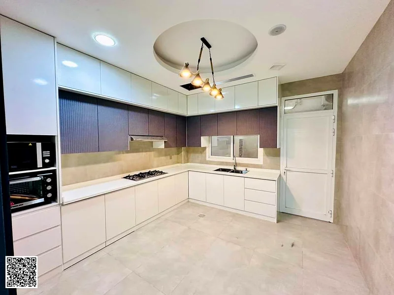 5BR // SPACIOUS AREA // HILUX63896979536897112
