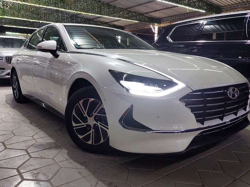 *** FINANCE, GCC, 2L HYBRID, 2 YEARS EXTENDED MECHANICAL WARRANTY INCLUDED ***63483742605571110