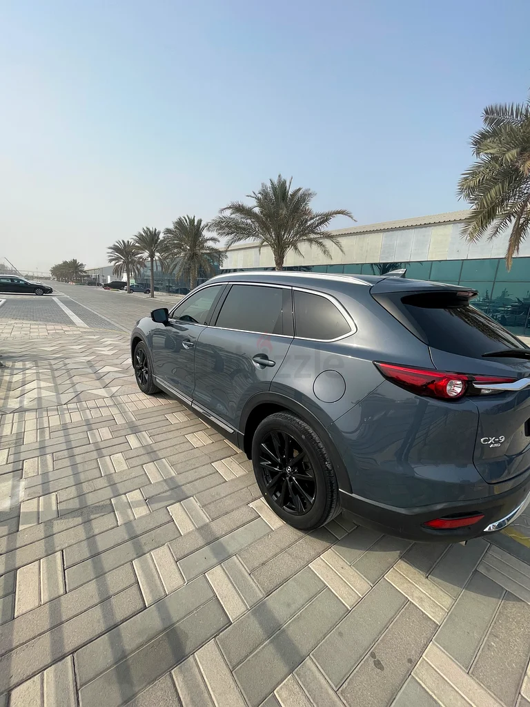 Mazda CX-9 2023 AWD Luxury with Captain Seats, Low Mileage, in Excellent Condition63490238836866114