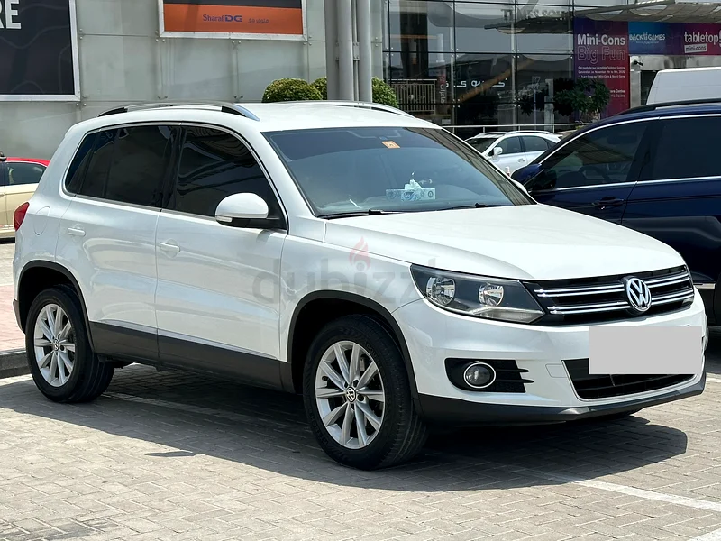 Volkswagen Tiguan // GCC // Low KM // Amazing Condition63490109612035112