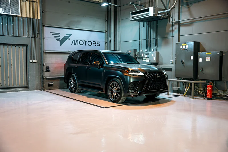 Lexus LX600 F sport 2023 first owner GCC63489518001666111