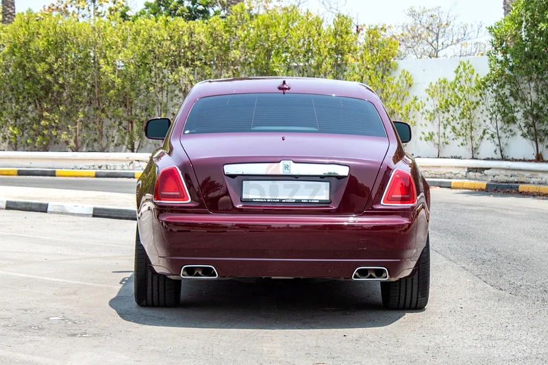 رولز رويس غوست 2010 (أميال قليلة )63490305068419114