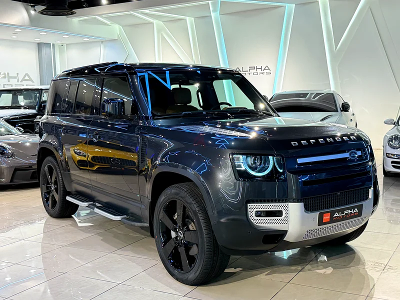 Land Rover Defender HSE V6 - Al Tayer Warranty - Fully Loaded63482902408705113