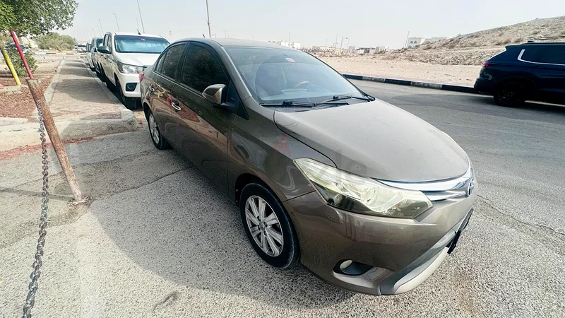 Toyota Yaris634844121789471117