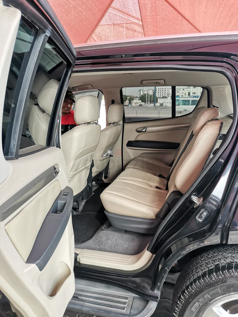 Very Good Family car GCC with 7 seater for sale at affordable price63481211319043113