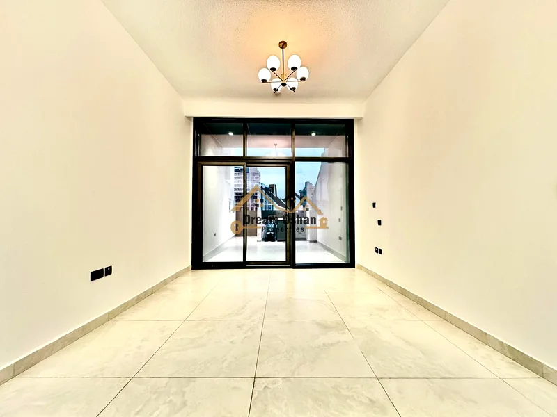 جديد بالكامل | طابق عالي | وسائل راحة ممتازة | إطلالة على برج خليفة | 45 ألف/6 شيكات63739554638593111