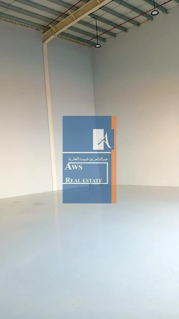 محل تجاري واسع وحديث - حتى 12000 قدم مربع - في أم القيوين63623065384195111