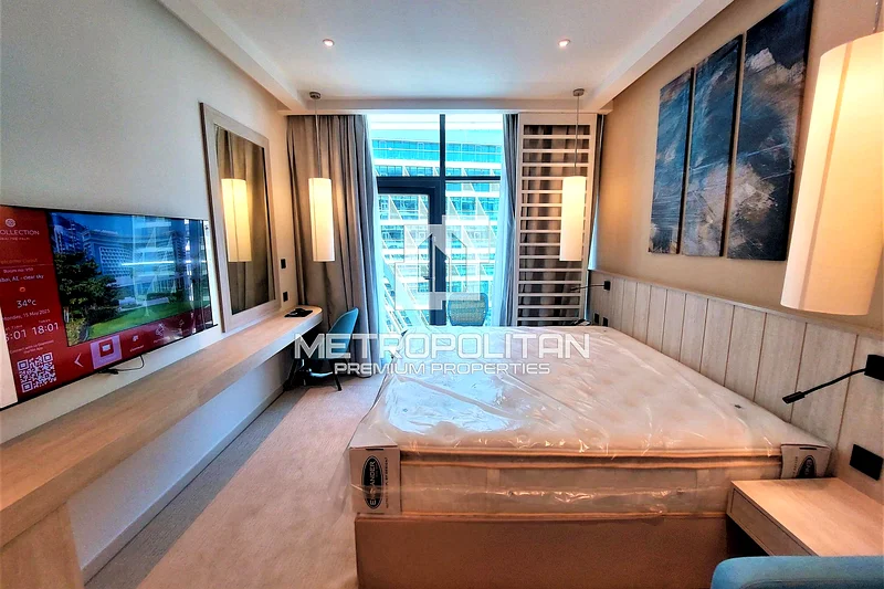 Penthouse level | Seaside living  | Multiple Units64008261398658112