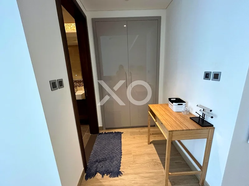 Investment | Studio | Bright & Spacious64017080486403113