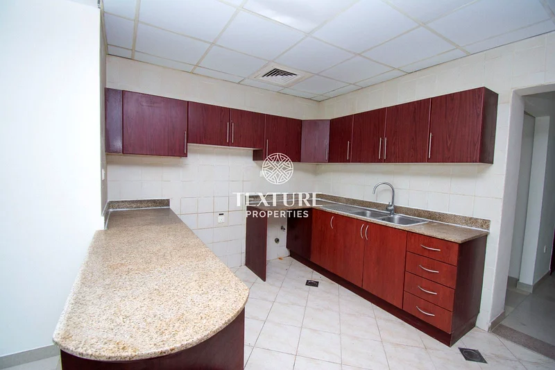 Prime Location | Great Investment | Middle Unit63916511501697114