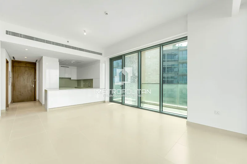 Full Canal And Burj Khalifa View | Large layout63950051339266110