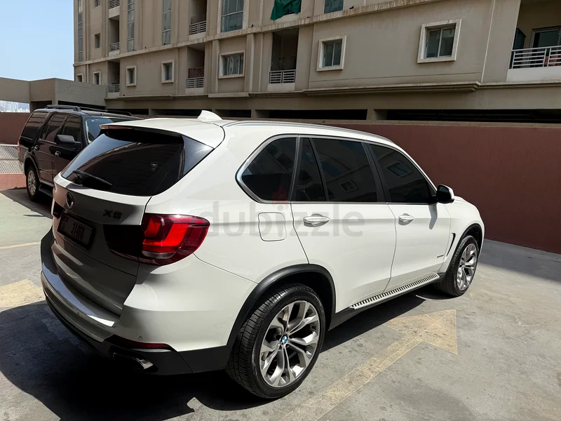 بي إم دبليو X5 Xdrive 50i V863484910620419112