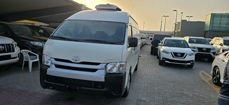 Toyota. Hiace. 2023. Van Sallaja63484347933570111