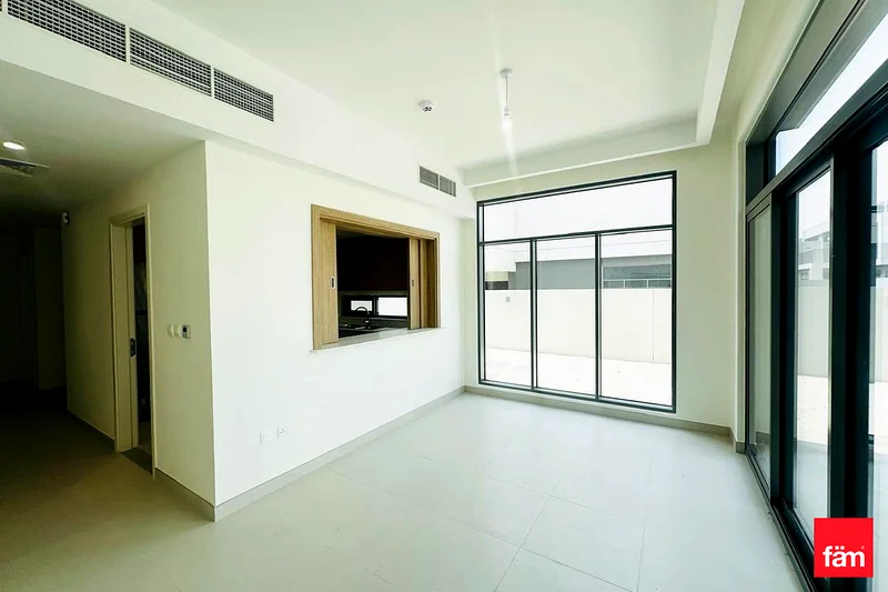 Corner Unit | Vacant | Gated communtiy63751782195203111