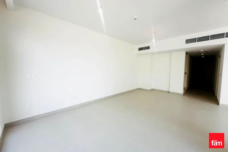 Corner Unit | Vacant | Gated communtiy63751782195203113