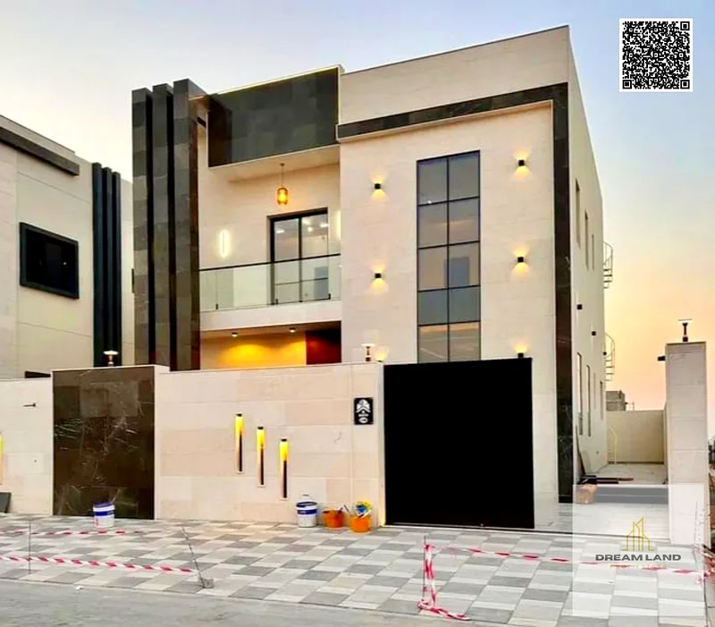 For sale - a luxury villa with a swimming pool in a prime location in Ajman, high-end finishing, modern design, including registration63898224509059111