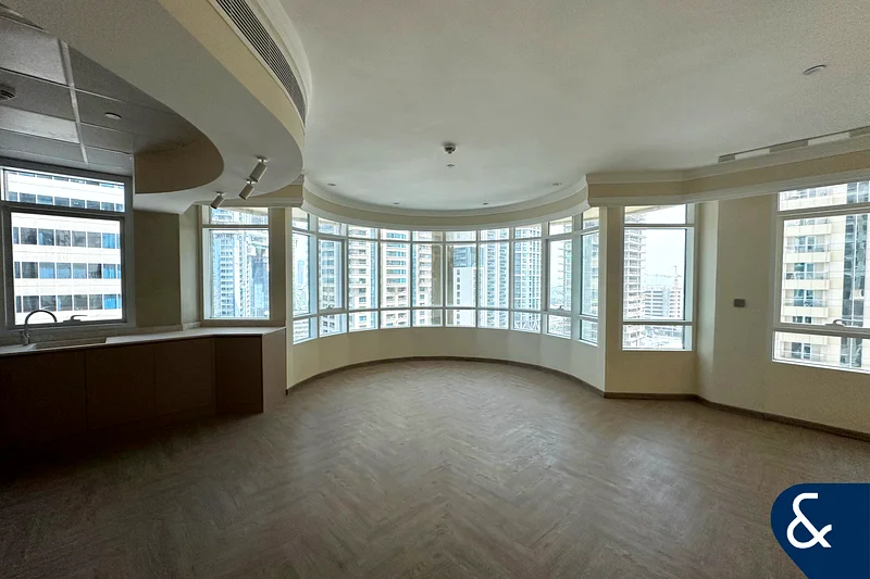 Large Layout | 2 Bedrooms | Upgraded unit63774611054721110