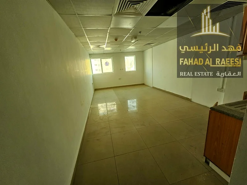 تصميم مفتوح وموقع ذهبي جاهز للتسليم: مكتب فاخر للإيجار في النعيمية 2 بموقع متميز وسعر تنافسي.63623235537539112