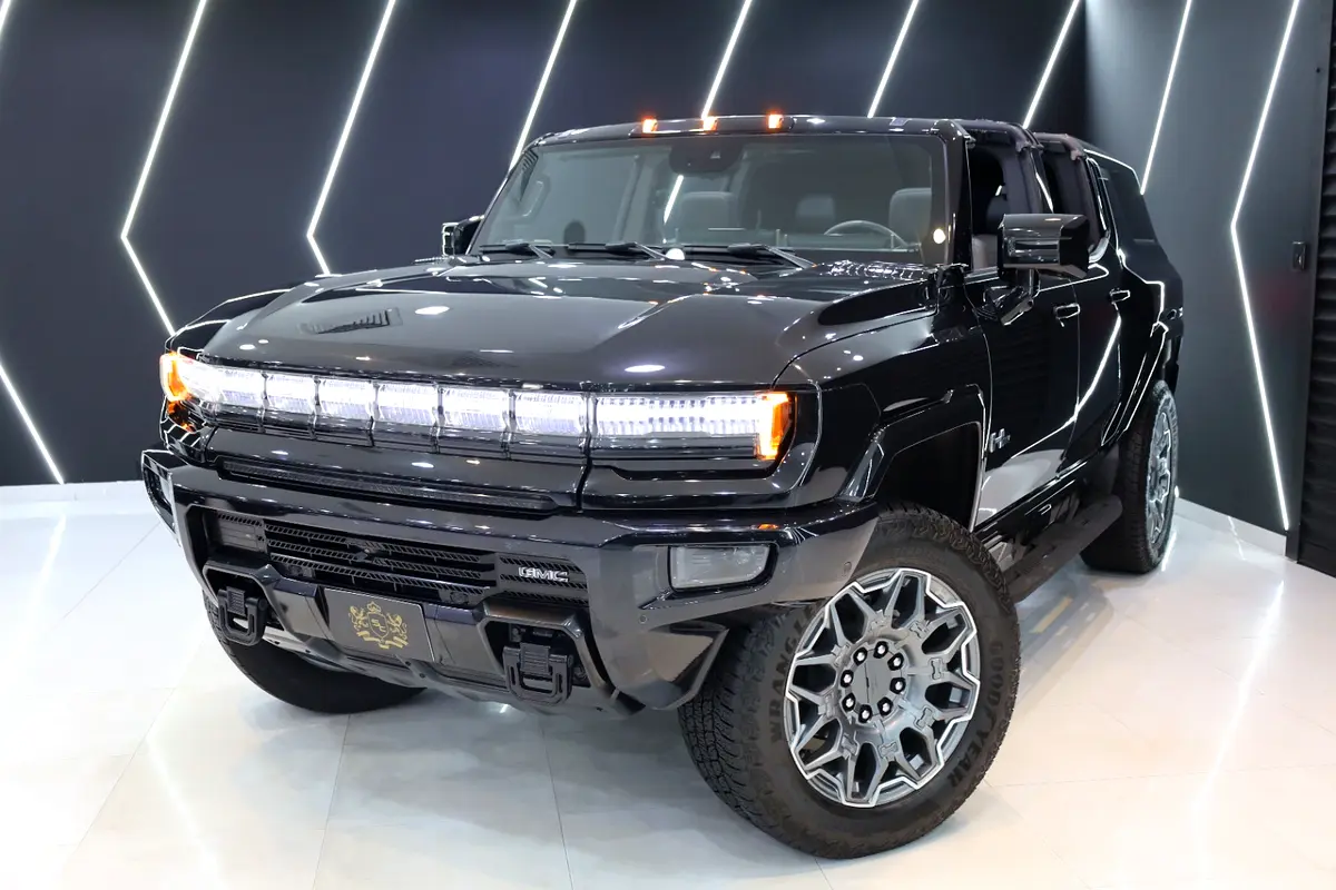 GMC Hummer 2024 — photo 1 of 19