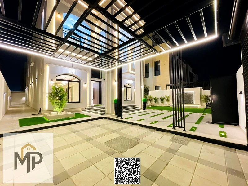 أفضل الفيلات الفاخرة للبيع بتصميم كلاسيكي، وحديقة كبيرة، وسطح، و5 غرف نوم رئيسية، بدون رسوم خدمة سنوية.63880510969729113