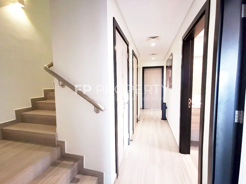 Genuine Resale | Premium 4-Bedroom | End Unit | Spacious Plot64006118977153114