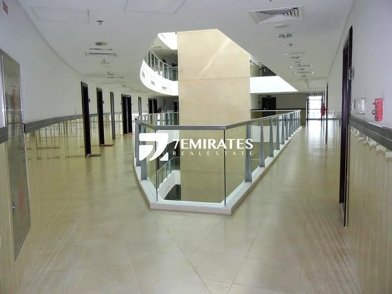 Balcony | Negotiable Price | Spacious Layout63977889022850112