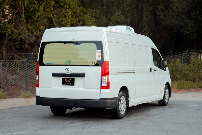 High-Roof Freezer Van | Manual | GCC Specs | Ref#T0452063484442743809112