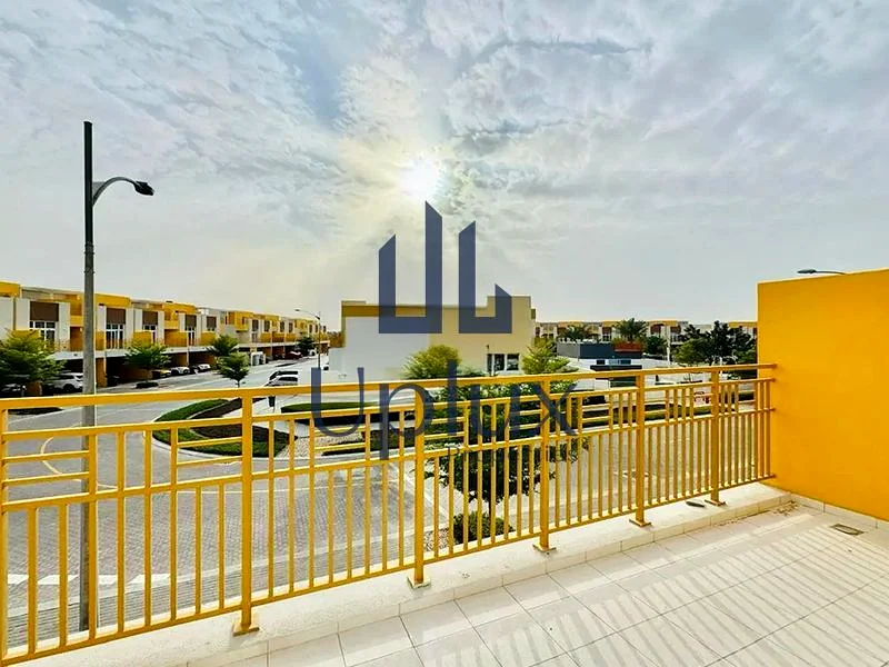 Gated Community | Spacious Layout | Best Price64003366223361114